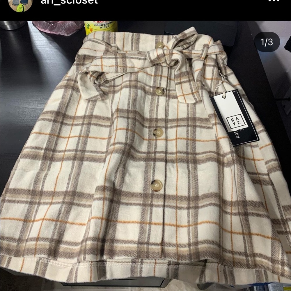Brand new super cute skirt really stretchy